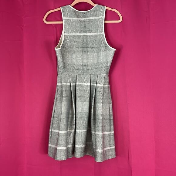 Addison sleeveless patterned zip front a line dress, size xs - Picture 2 of 11